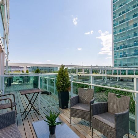 Starhomes Double Lux 10 오울루 외부 사진